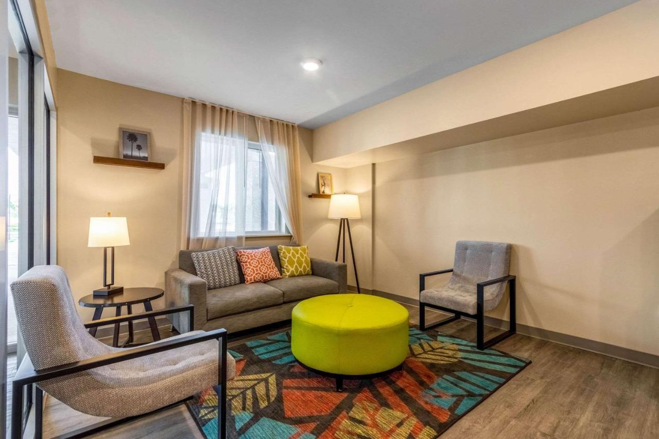 Woodspring Hotel